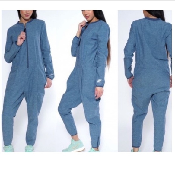 NWOT Nike International Long Sleeve Jumpsuit Romper XS/S - Picture 1 of 14